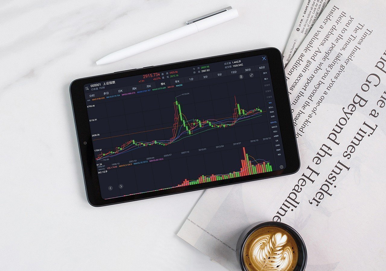 Можно установить любые программы для работы