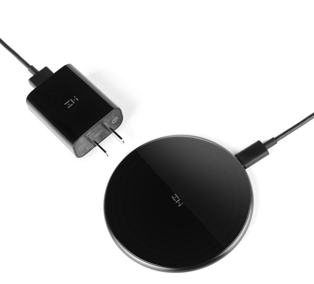 Подключить к сети можно стандартным USB кабелем