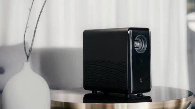 xiaomi-tyy01zm-obzor-proektor-s-podderzhkoj-4k-video-techbro.ru-008.jpg