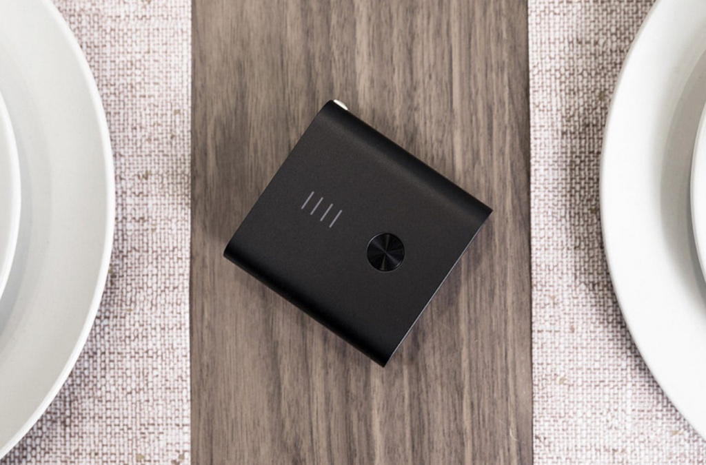 xiaomi-mi-power-bank-zmi-5200-mah-dual-mode-smart-charger-003.jpg xiaomi-mi-power-bank-zmi-5200-mah-dual-mode-smart-charger-003.jpg