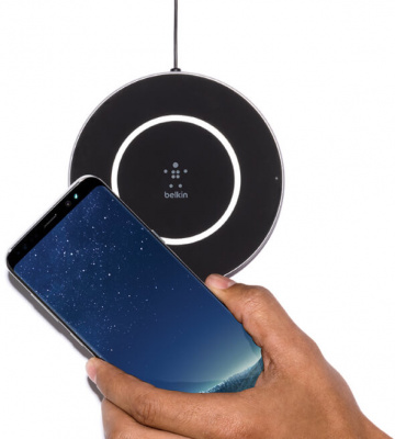Беспроводное зарядное устройство Qi Belkin BoostUp (Black/Черный)